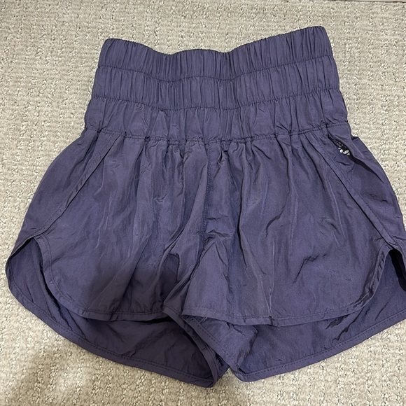 Free people movement shorts! Size xs - Picture 2 of 4